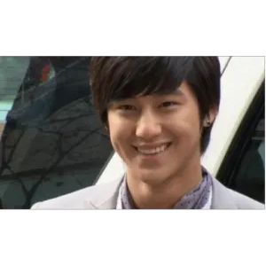 Kim Bum sticker 4